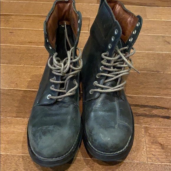 Men’s Timberland Black Boot - Picture 2 of 7